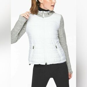 Athleta women’s Cozier white insulated jacket